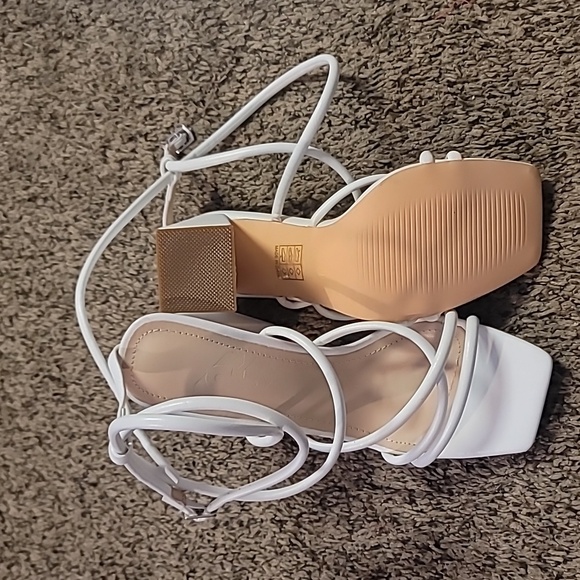 Cucco white string heels - Picture 3 of 5